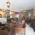 Reddoorz Near Arteri Pondok Indah